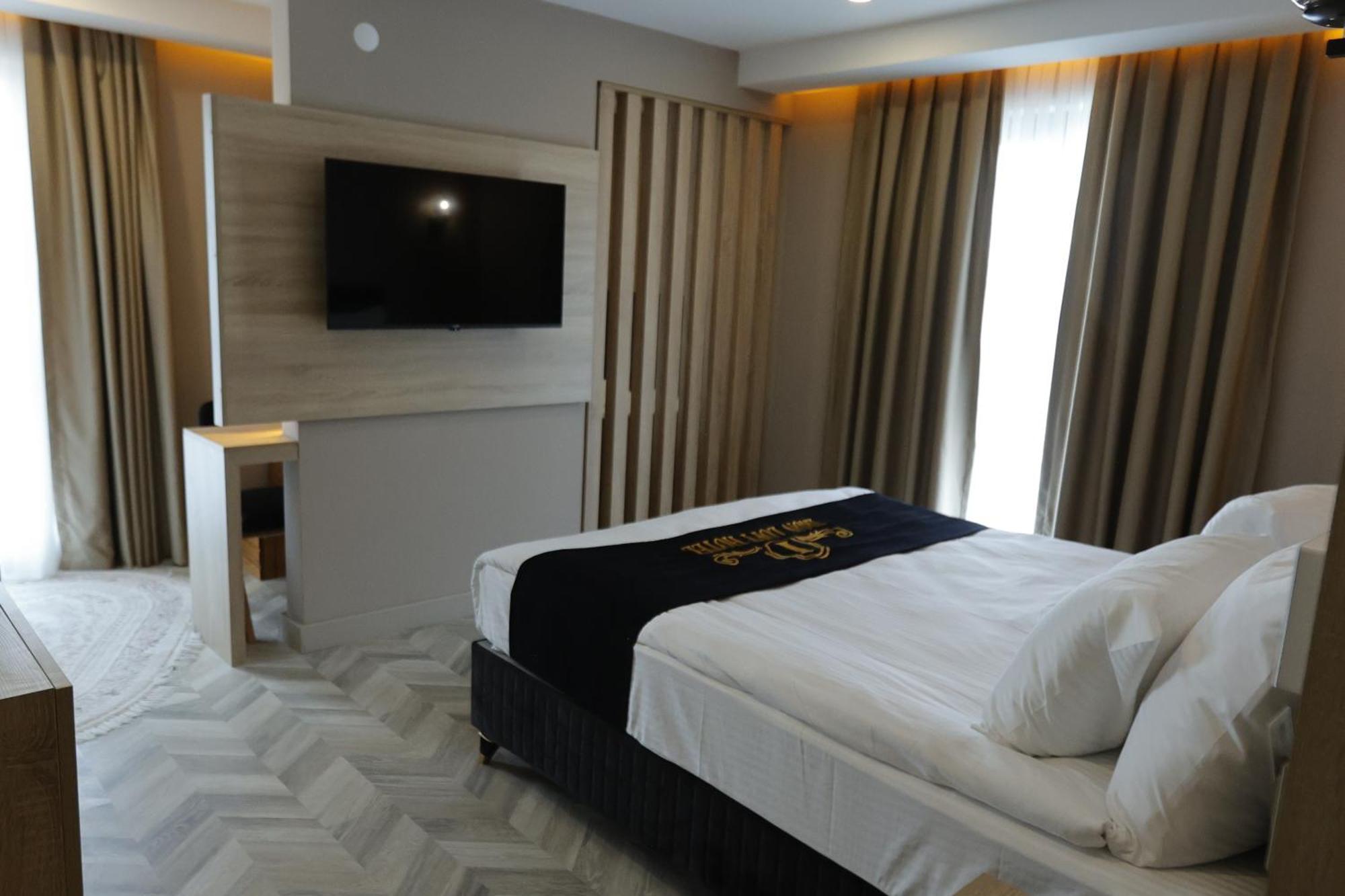 איספרטה Iron Loft Hotel מראה חיצוני תמונה